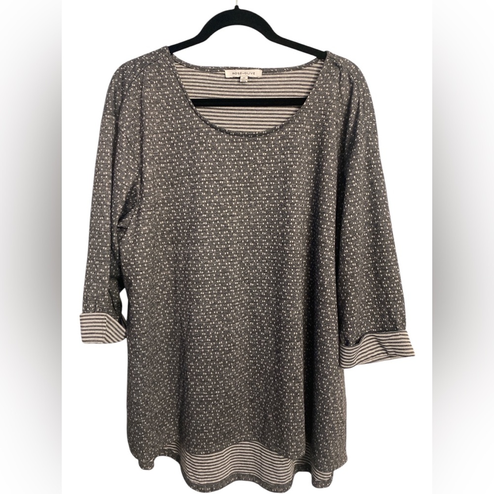 Rose + Olive Gray Women's Top 2X EUC